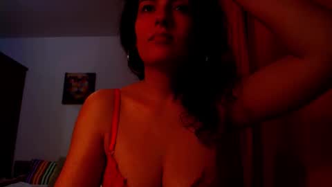 amy        online show from March 2026 09:43:01 PM