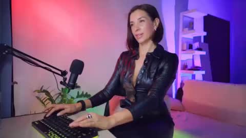 ADDICTION online show from October 2025 09:52:02 AM