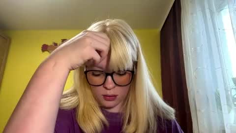 Snapshot of addieflamer chatting on June 2026 04:13:01 PM Lesly online show from June 2026 04:13:01 PM