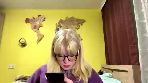 Snapshot of addieflamer chatting on June 2026 07:03:02 PM Lesly online show from June 2026 07:03:02 PM