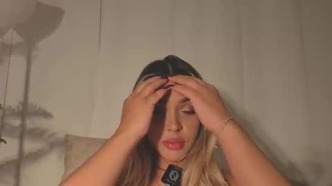 A D D I S O N  online show from October 2025 11:13:02 PM