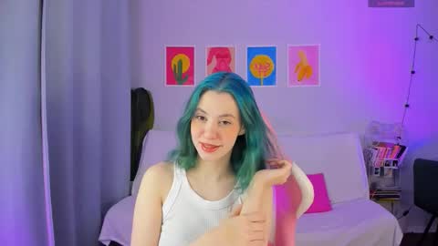 Adelle online show from March 2026 04:36:01 AM