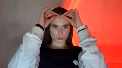 Adele Amore online show from March 2025 06:00:01 PM