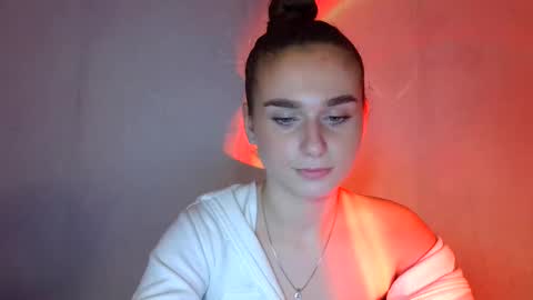 Adele Amore online show from March 2025 04:35:02 PM