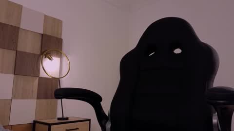 Andrea online show from October 2025 11:31:02 AM