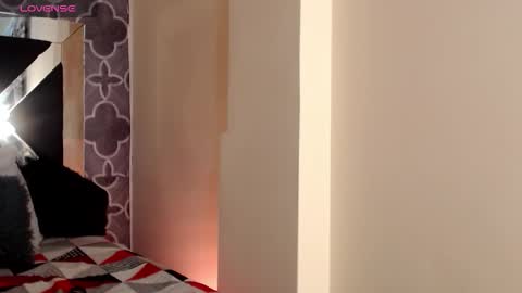 adele cruzz online show from January 2026 10:25:02 PM