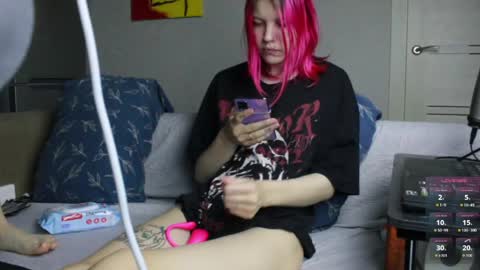 Snapshot of adele_fallen chatting on May 2026 10:28:02 PM Kamala Adele online show from May 2026 10:28:02 PM