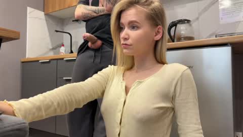 Adele Nick online show from April 2026 03:45:01 AM