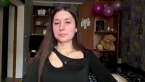 Snapshot of adeleapel chatting on February 2026 07:18:02 AM Poly online show from February 2026 07:18:02 AM