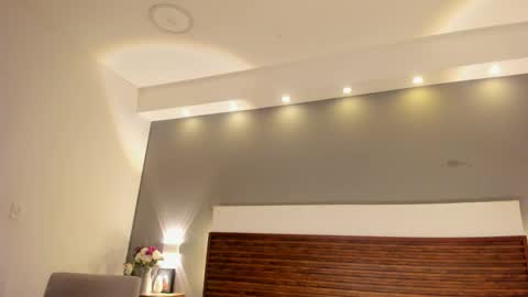 Adele  online show from December 2025 12:43:02 PM