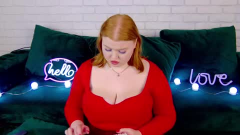 adelemoor online show from February 2025 01:33:01 AM