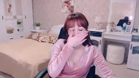 Snapshot of adelemoran chatting on January 2025 10:39:01 PM AdeleMoran online show from January 2025 10:39:01 PM