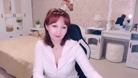 Snapshot of adelemoran chatting on February 2025 01:19:01 AM AdeleMoran online show from February 2025 01:19:01 AM