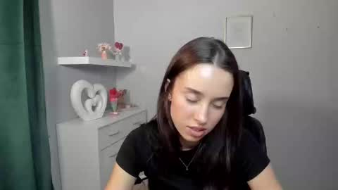 Adele online show from April 2026 05:48:02 PM