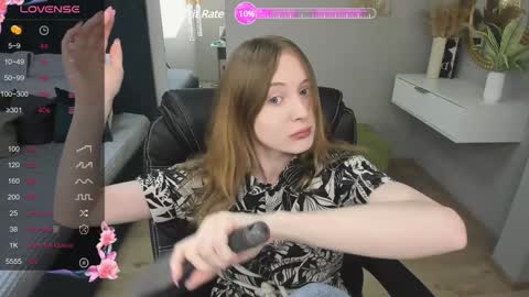 Adelina online show from February 2025 02:43:01 PM