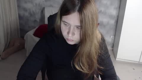 Snapshot of adelinalawson chatting on September 2025 06:53:02 PM adelinalawson online show from September 2025 06:53:02 PM