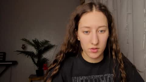 Adell online show from February 2025 10:31:01 PM