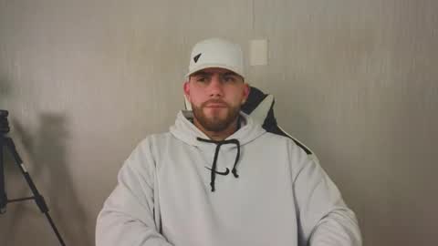 Ades online show from November 2025 12:18:02 PM