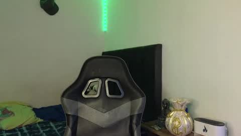 Ades online show from April 2026 04:57:02 AM