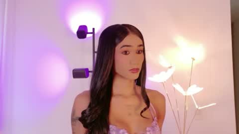 Isabellafirst online show from July 2026 04:39:33 PM