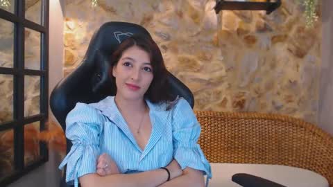 Adhara Hamilton  online show from September 2025 07:14:02 PM