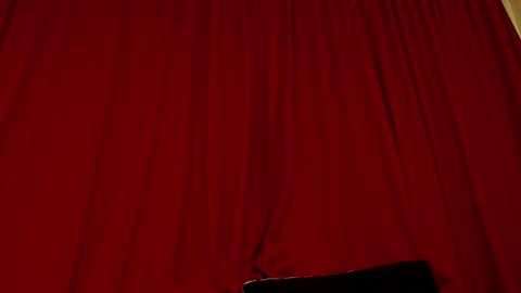 Adonis online show from December 2025 07:23:02 PM