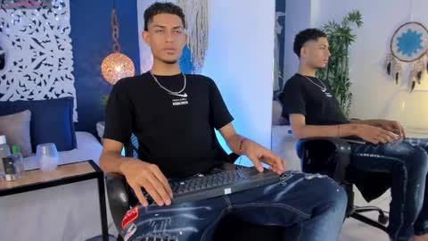 adonis_wb online show from December 2025 08:15:02 PM