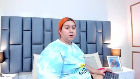 Snapshot of adreeaperez1 chatting on January 2025 11:32:02 AM ANDREA PEREZ online show from January 2025 11:32:02 AM