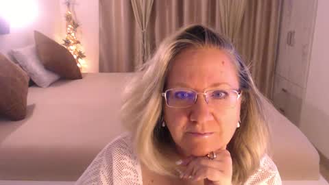 Cryna online show from January 2025 04:52:02 AM