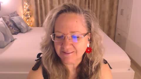 Cryna online show from April 2026 02:51:02 AM