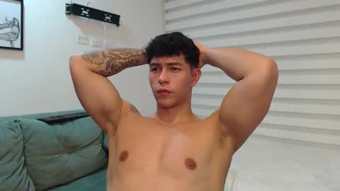 Adrian del Mar online show from February 2026 04:43:01 AM