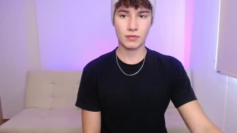 adrian morelli online show from January 2026 07:04:01 PM