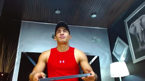   online show from December 2024 02:55:01 PM