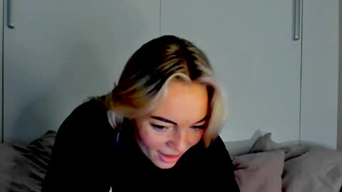Snapshot of adriana_coy_ chatting on May 2026 04:37:02 PM Adriana online show from May 2026 04:37:02 PM