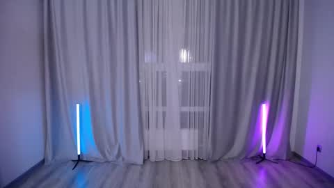 Snapshot of adriana_meow246 chatting on December 2025 03:28:02 PM Adriana online show from December 2025 03:28:02 PM