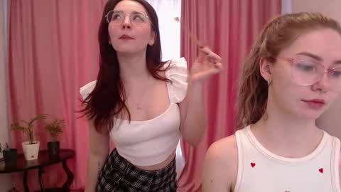 Snapshot of adriana_meow246 chatting on February 2026 07:04:02 AM Adriana online show from February 2026 07:04:02 AM