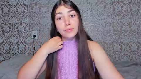 Adriana online show from July 2026 07:04:01 PM