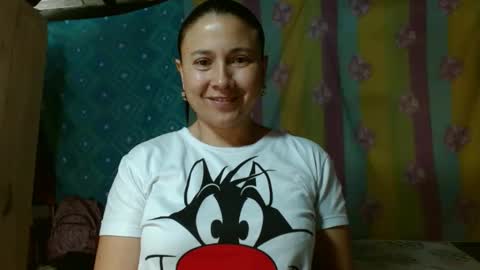 Adriana Tellez online show from December 2024 01:11:02 PM