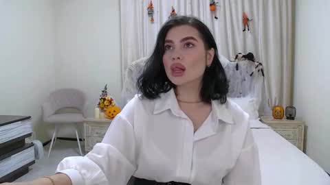 AdrianaTores online show from October 2025 06:58:01 AM