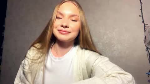 Caroline online show from March 2026 03:49:02 PM