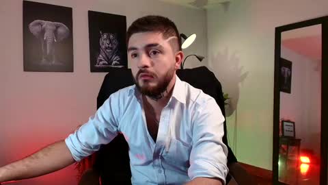 Snapshot of adrianwilliams_ chatting on February 2025 12:09:01 AM Adrian Williams online show from February 2025 12:09:01 AM