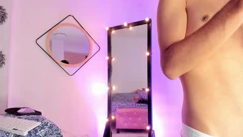 Arien online show from October 2025 07:21:01 PM
