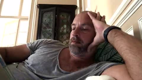 adrienfromparis online show from October 2025 11:33:02 AM