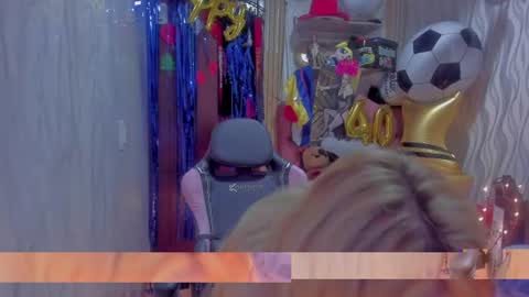 Snapshot of adriiana_fox_ chatting on July 2026 07:20:01 PM adriiana_fox_ online show from July 2026 07:20:01 PM