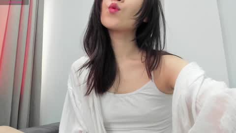 Aenie online show from February 2025 08:39:02 AM