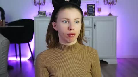 Aelia online show from November 2025 03:30:02 AM