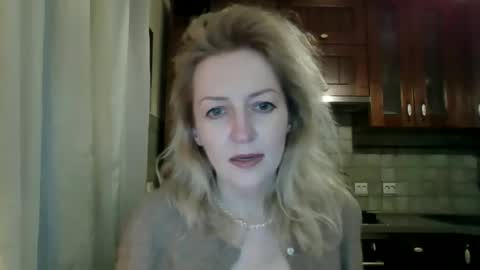 Snapshot of aeroliss chatting on April 2026 04:49:01 PM aeroliss online show from April 2026 04:49:01 PM