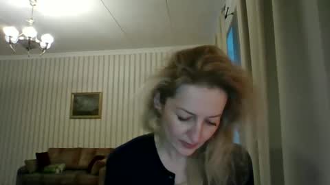 Snapshot of aeroliss chatting on April 2026 05:30:01 PM aeroliss online show from April 2026 05:30:01 PM