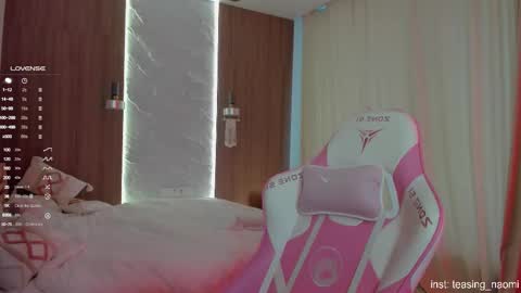 Naomi My instagram account - teasing naomi online show from November 2025 03:38:02 AM