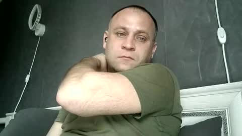 Sasha online show from November 2025 07:10:01 AM